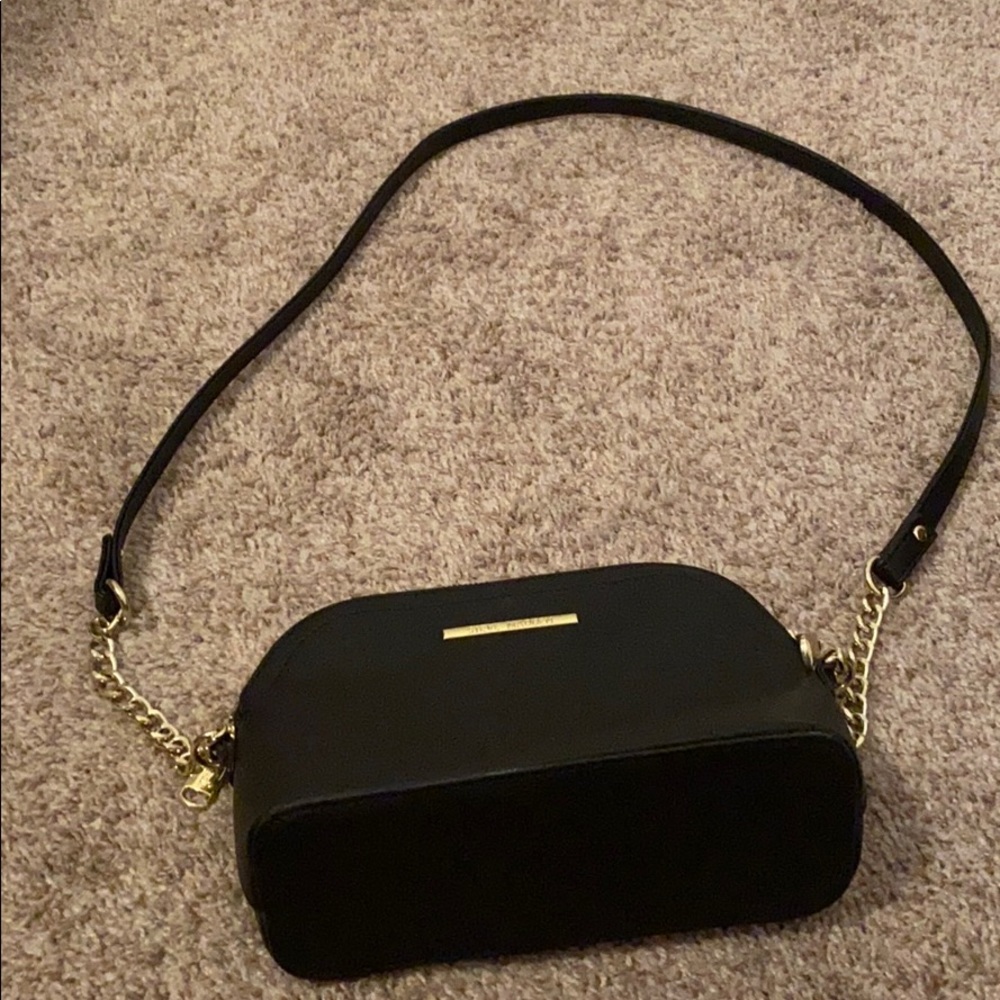 Black shoulder bag